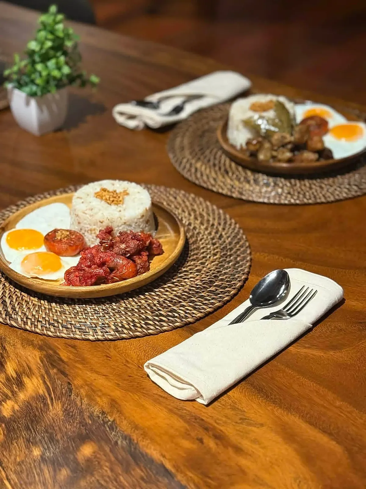 Solar Tapas — full Filipino breakfast plate